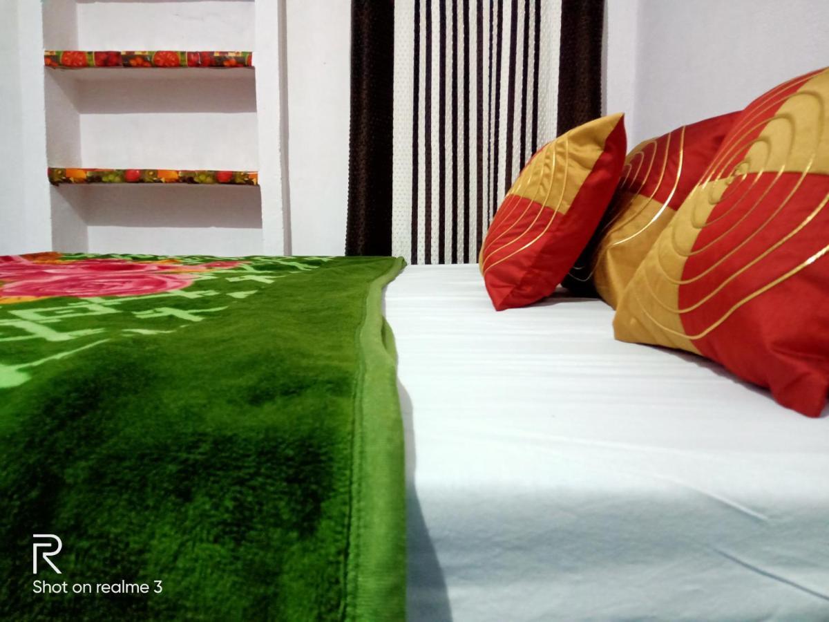 Khajuraho Dreams Homestay Exteriör bild