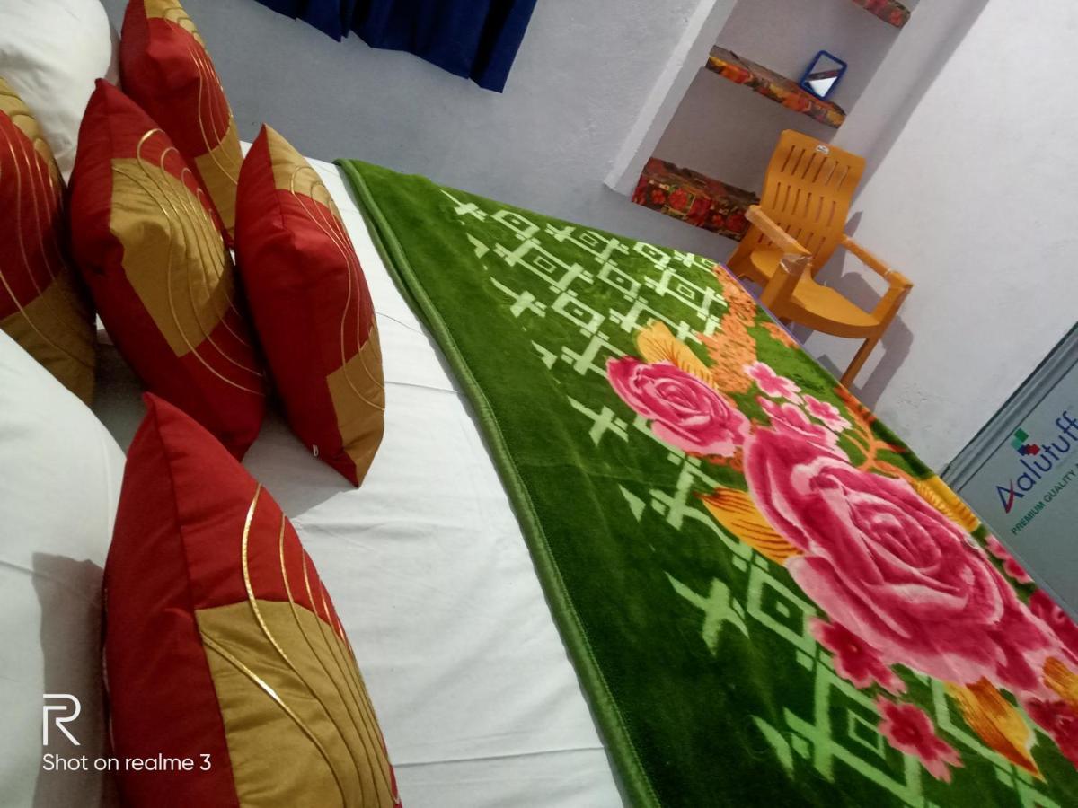 Khajuraho Dreams Homestay Exteriör bild